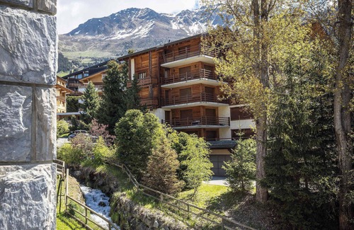 Verbier Apartment | 3BR Central Verbier with Pool, Sauna & Views