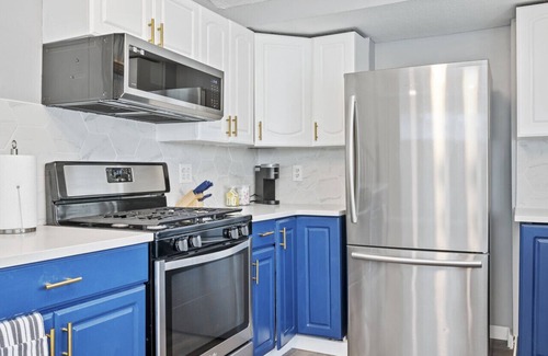 Lawrenceville House | 3BR Charming Home with Fireplace