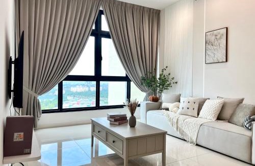 Johor Bahru Apartment | 3BR-Creamy-Paradigm Residence by Guesthouse-6-8Pax