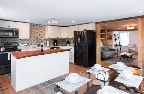 Columbiaville House | 3BR Creekside Retreat with Hot Tub, Firepit & 10min to Hudson
