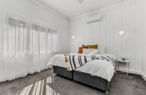 Bendigo House | 3BR Home 1km From Bendigo's CBD