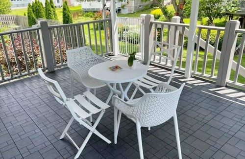 Rochester House | 3BR, Sleeps 6, Onsite Parking & Gym Accessn