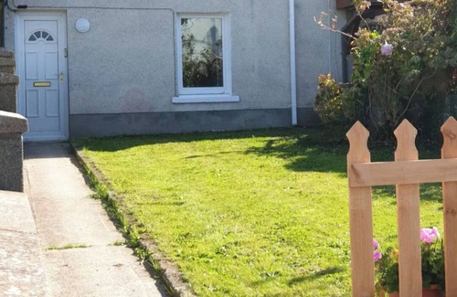 Kidwelly House | 3BR-Sleeps6-PetsOK-Off road parking-Garden