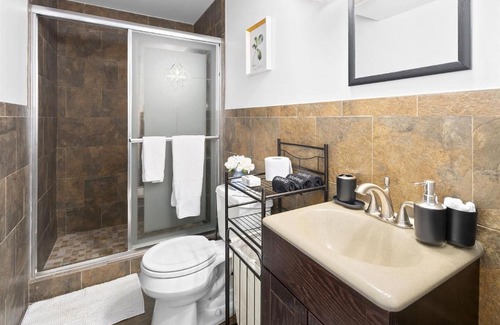 Countryside House | 3BR TH 40 Mins from DC, Pets OK, Fenced Yard