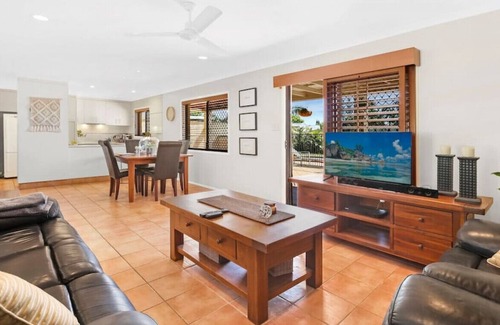 Mermaid Waters House | 3BR Waterfront Private Canal Retreat with Pool