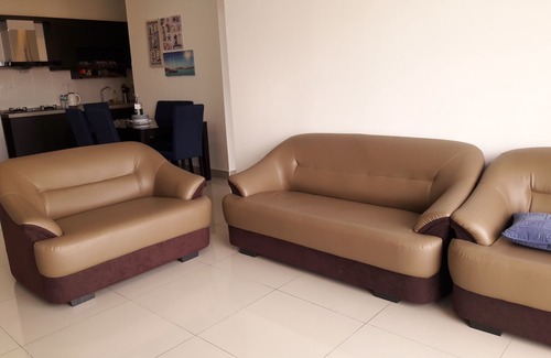 Presint 15 Condo | 3BR2B Homestay with pool view, 2 Free parking,Free Gym Access