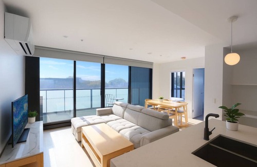 Reid Apartment | 3BRs Apt with Mountain Views | Heart of Canberra