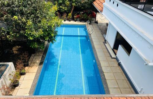 Vayittiri House | 3Empire Room with Common Pool