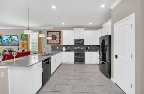 Kissimmee House | 3min Walk To Water Park, Game Rm, Fun For All Ages, Traveling Around the World
