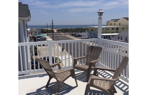 North Wildwood Condo | 3rd Floor, End Unit, Perfect For A Small Family In Beautiful North Wildwood!
