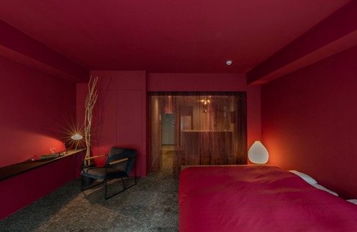 Meieki Apartment | 3rd floor grapecolored jet black Burgundy Blac - Burgundy Black/Nagoya Aichi