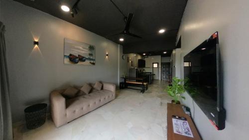 Si Rusa Apartment | 4-10 pax Door step to swimming pool & beach walk