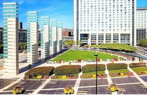 Armour Square Apartment | 4 #1S - 4 Bedroom/1.5 Bath Condo near McCormick Place, Wintrust Arena