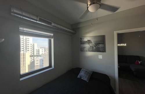Colonial Homes Condo | 4/20 friendly loft in the heart of buckhead/midtown ATLANTA
