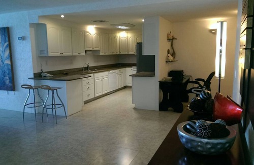 Colonos Cuzamil Condo | 4/4.5 Condo Oceanfront Cozumel Downtown AC WiFi Security