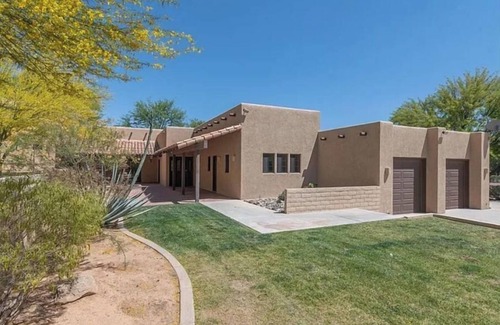 Hemet Apartment | 4-6 sleeper Casita on 6 acre, serene property near Temecula Wine Country & Beach