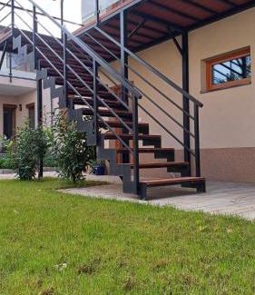 Szeged Apartment | 4 Basa Bungalow