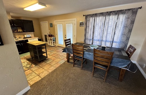 Page House | 4 bdrm/2 bath house close to lake Powell, antelope canyon and horseshoe bend