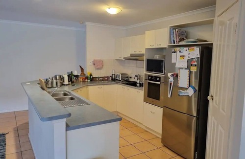 Warner House | 4 bdrm 2 bthrm home/pool. 35min -CBD