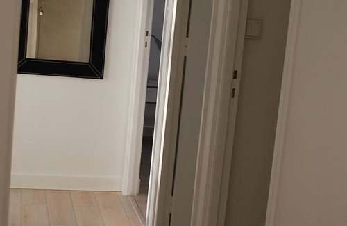 Centre Ville Rive Gauche Apartment | 4 beautiful appt F3 comfortable, on the Seine, parking, cathedral view in Rouen