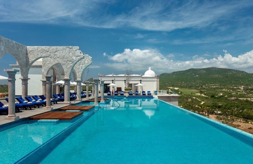 Los Cabos Condo | 4 Bed/4.5 Bath Condo W/Ocean Front Balcony