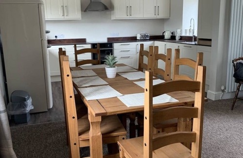 Shoscombe House | 4 Bed - Historic Inn & Cider Pub - Free Parking