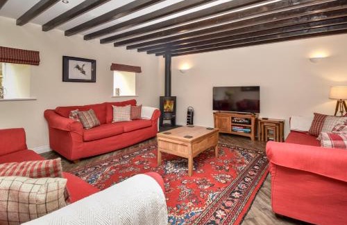 Chathill House | 4 Bed in Beadnell 83469