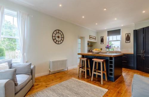 Bexhill-on-Sea House | 4 Bed in Bexhill on Sea 77602