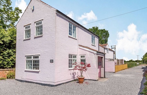 Berrow Cottage | 4 bedroom accommodation in Berrow, Burnham on Sea