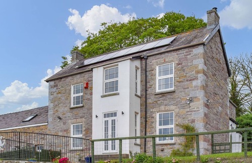 Llanddowror Cottage | 4 bedroom accommodation in Llanddowror
