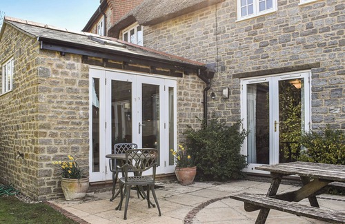 Puncknowle Cottage | 4 bedroom accommodation in Puncknowle