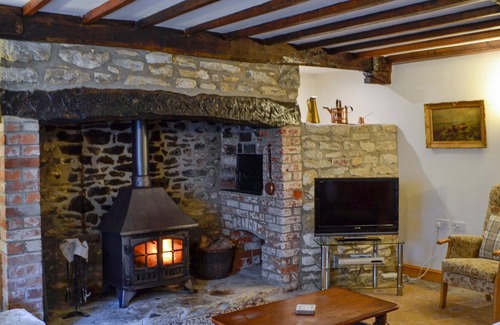 Puncknowle Cottage | 4 bedroom accommodation in Puncknowle, Dorchester