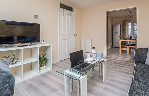 Gateshead Cottage | 4 bedroom accommodation in Gateshead