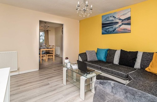 Gateshead Cottage | 4 bedroom accommodation in Gateshead