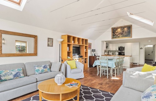 Manorbier Cottage | 4 bedroom accommodation in Manorbier