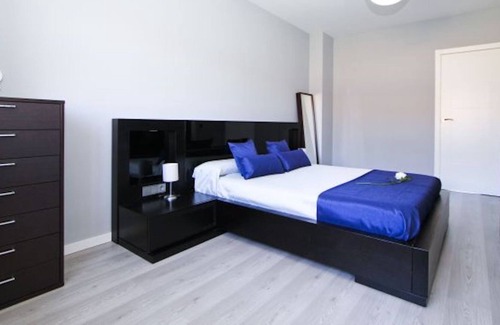 Cambrils Ski Chalet | 4 bedroom accommodation in Cambrils