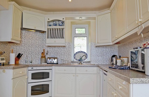 Barmouth Cottage | 4 bedroom accommodation in Llanaber, near Barmouth