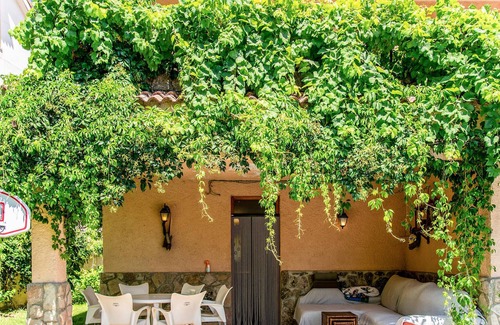 El Torno House | 4 bedroom accommodation in El Torno