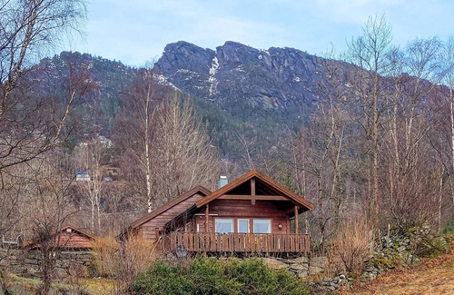 Vindafjord House | 4 bedroom accommodation in Vikedal