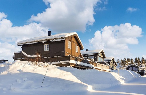 Aseral House | 4 bedroom amazing home in åseral
