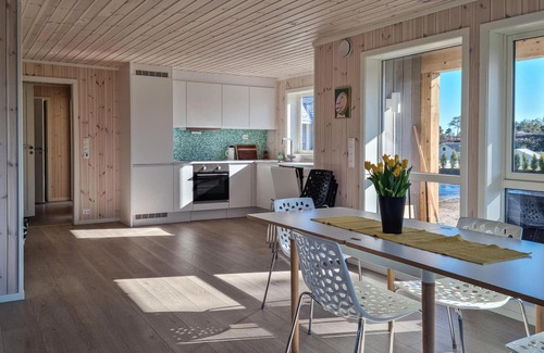 Arendal House | 4 bedroom amazing home in Færvik