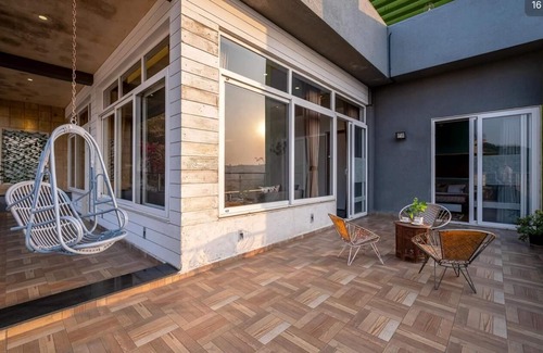 Bhugaon House | 4-bedroom bungalow in welcoming Pune with WiFi, AC