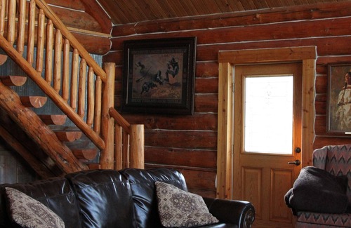 Martinsville Cabin | 4-bedroom cabin in peaceful Albany, MO. Amazing views and relaxing environment.
