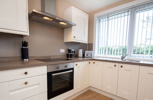 Brora Cottage | 4-Bedroom Cottage Situated on Edge of the Seaside Village of Brora