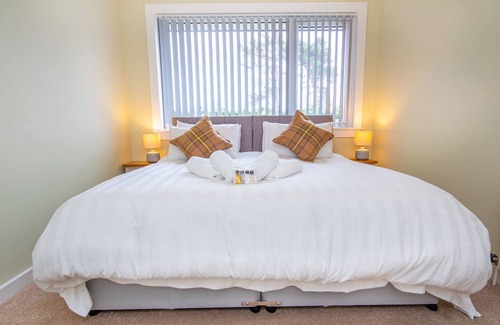 Brora Cottage | 4-Bedroom Cottage Situated on Edge of the Seaside Village of Brora