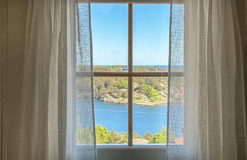 Tvedestrand House | 4 bedroom cozy home in Gjeving