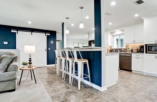 Sarasota House | 4-Bedroom Dog-Friendly Home, Just 13 Miles from Siesta Key Beach! Private Pool
