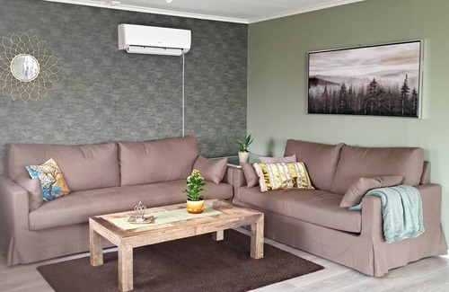 Egersund Apartment | 4 bedroom gorgeous apartment in Hellvik
