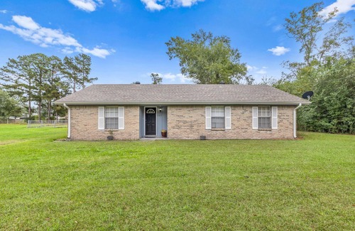 Carlyss House | 4 Bedroom Home in Sulphur, La