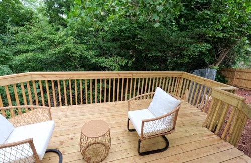 Columbus House | 4 Bedroom home w/fireplace